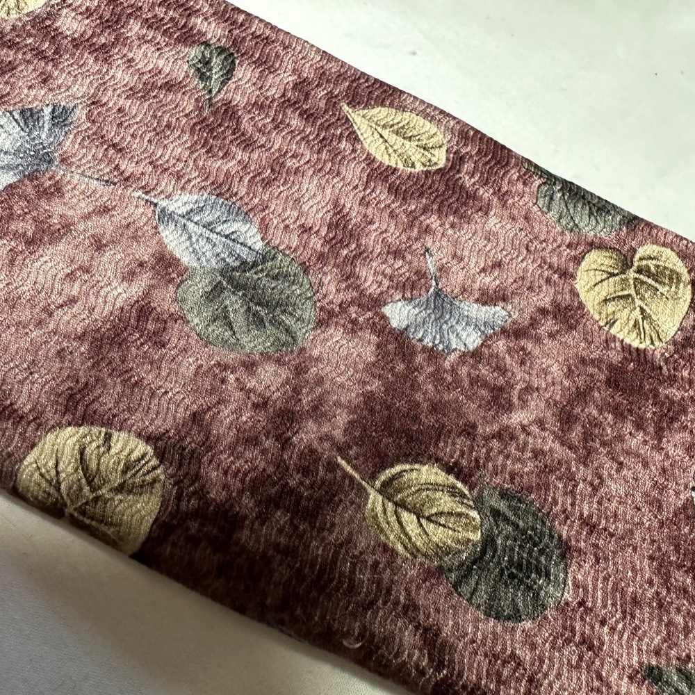 Necktie - Picture 2 of 3